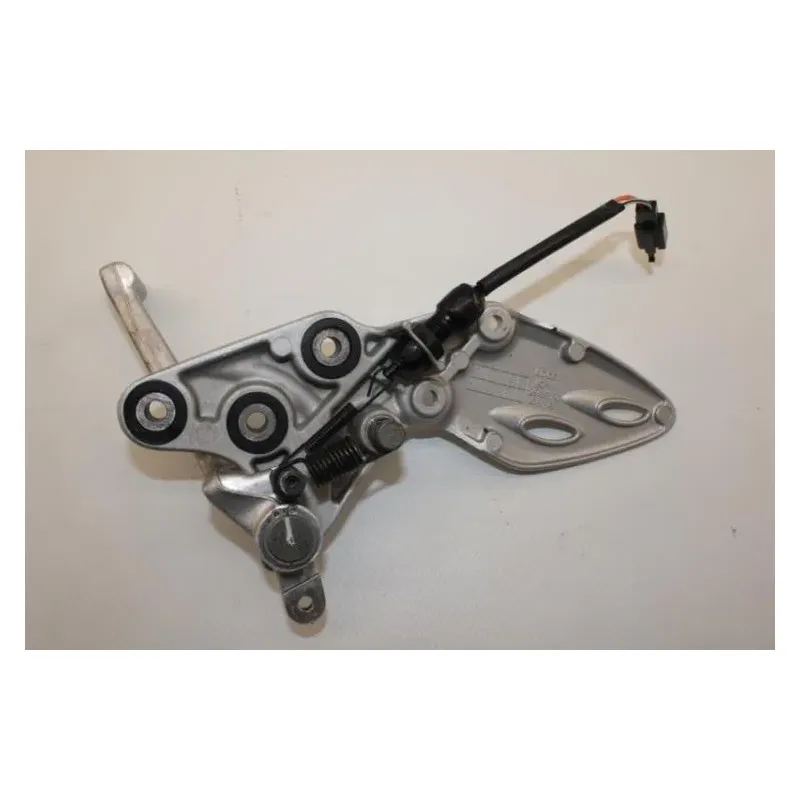 Platine avant droite SUZUKI GSXR 1300 HAYABUSA 2008 - 2017