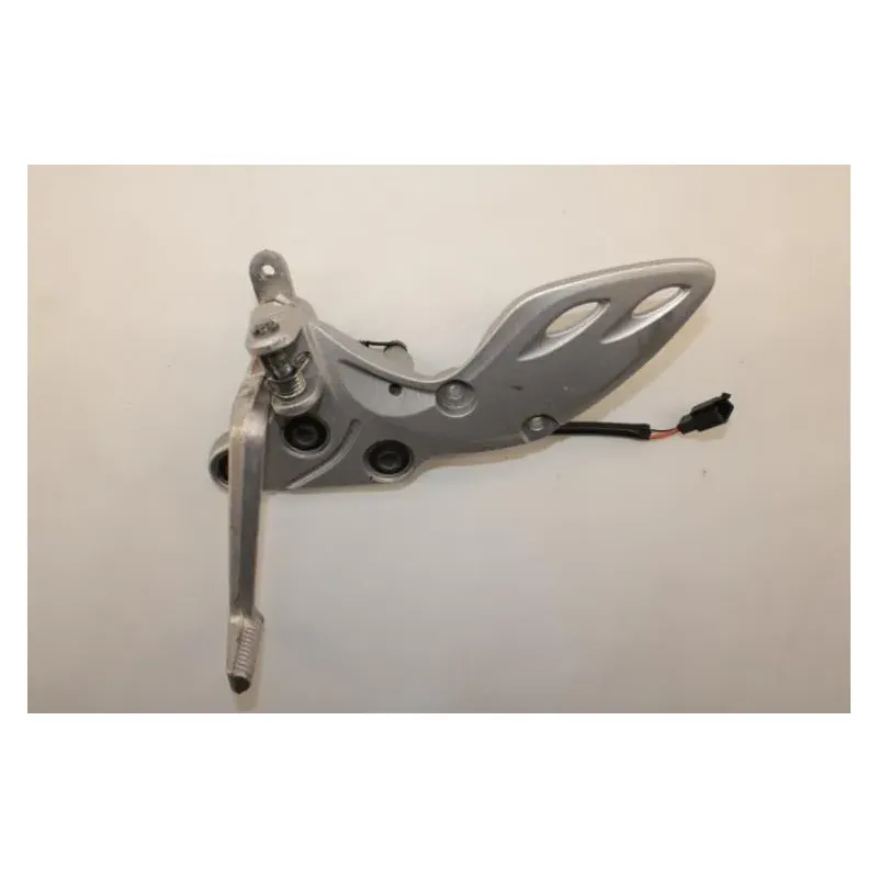 Platine avant droite SUZUKI GSXR 1300 HAYABUSA 2008 - 2017