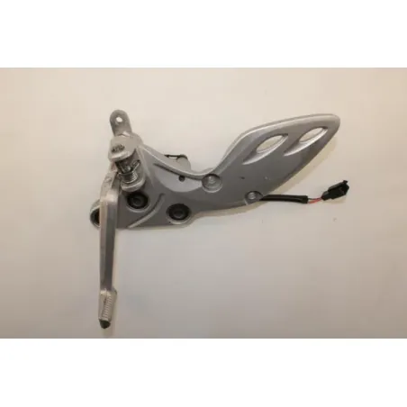 Platine avant droite SUZUKI GSXR 1300 HAYABUSA 2008 - 2017