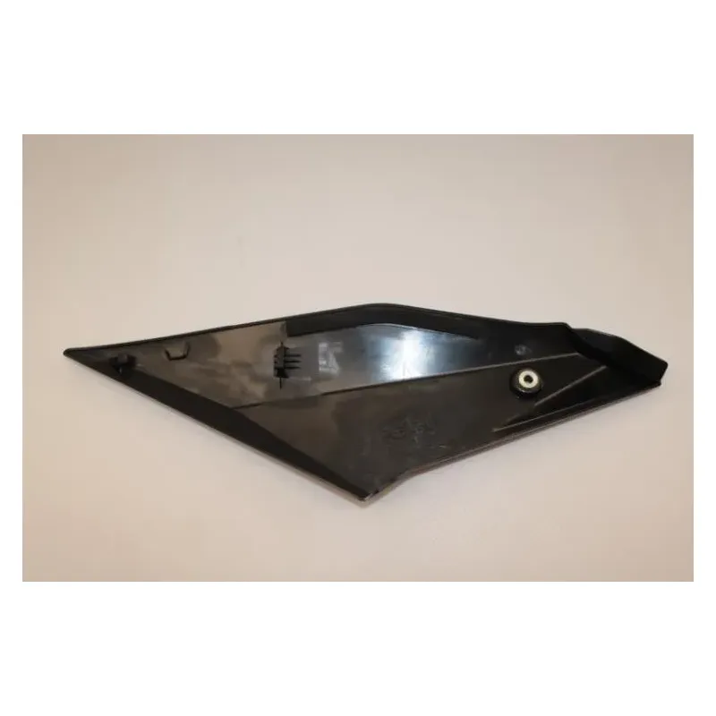 Demi flanc selle droit YAMAHA YZF R1 2015 - 2019