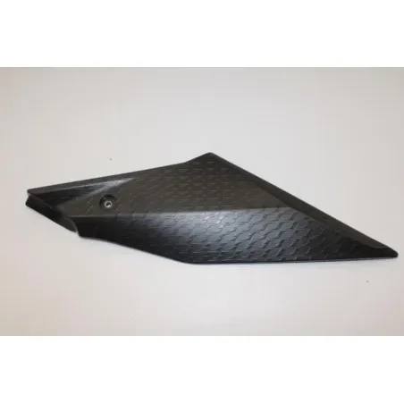 Demi flanc selle gauche YAMAHA YZF R1 2015 - 2019