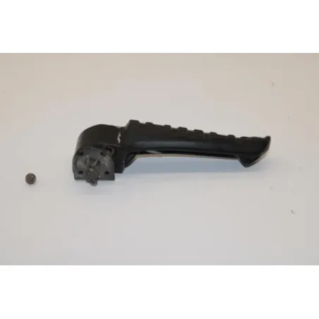 Repose pieds arriere droit YAMAHA FZ6 600 FAZER S 2004 - 2006
