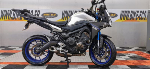 YAMAHA MT-09 850