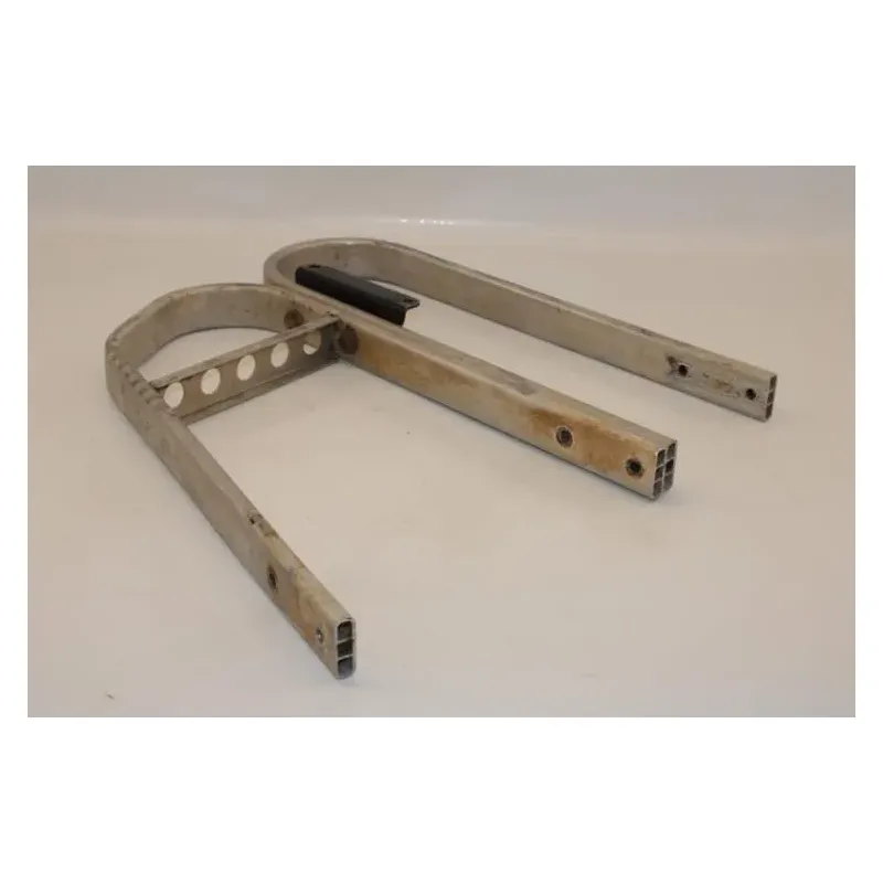 Support marche pied droit CAN AM OUTLANDER 650 MAX EFI 2008 - 2013