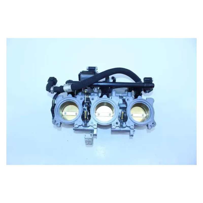 Rampe d'injection TRIUMPH STREET TRIPLE 675 2011 - 2012