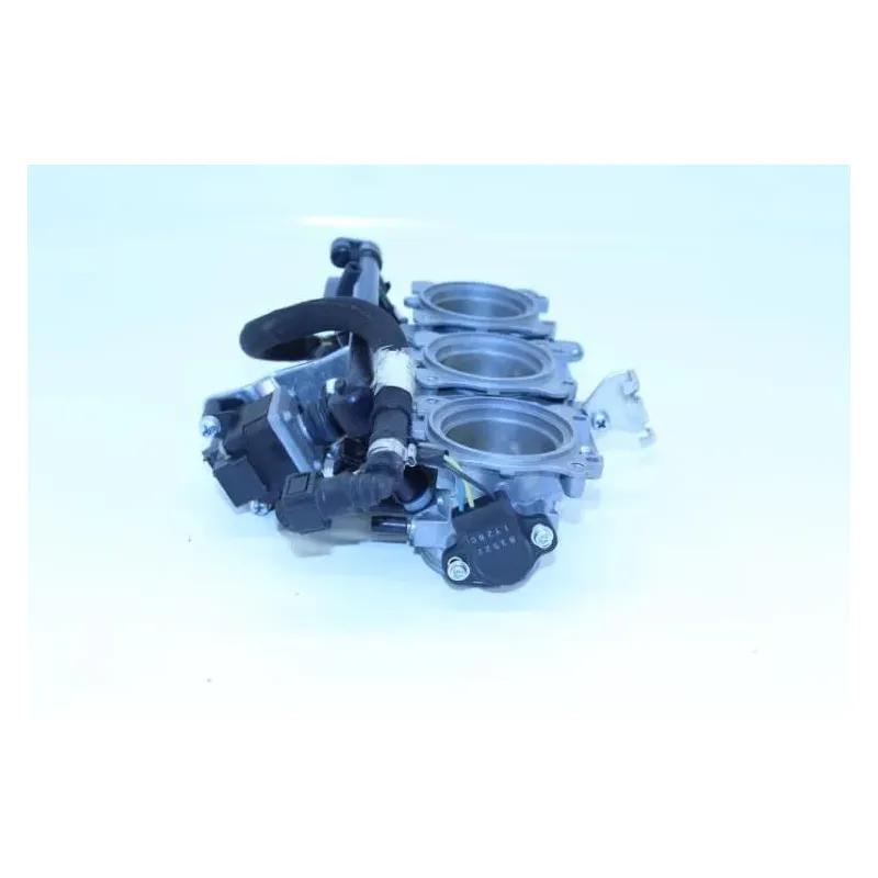 Rampe d'injection TRIUMPH STREET TRIPLE 675 2011 - 2012