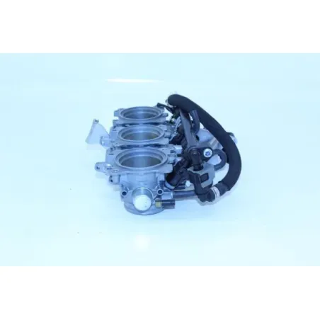 Rampe d'injection TRIUMPH STREET TRIPLE 675 2011 - 2012