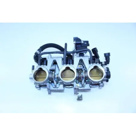 Rampe d'injection TRIUMPH STREET TRIPLE 675 2011 - 2012