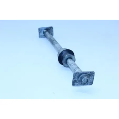 Axe de roue arriere SUZUKI SV 650 N 1999 - 2002
