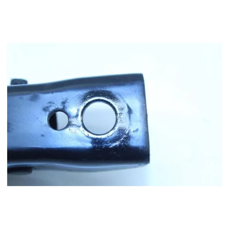 Repose pieds arriere droit SUZUKI GN 125 1982 - 1999