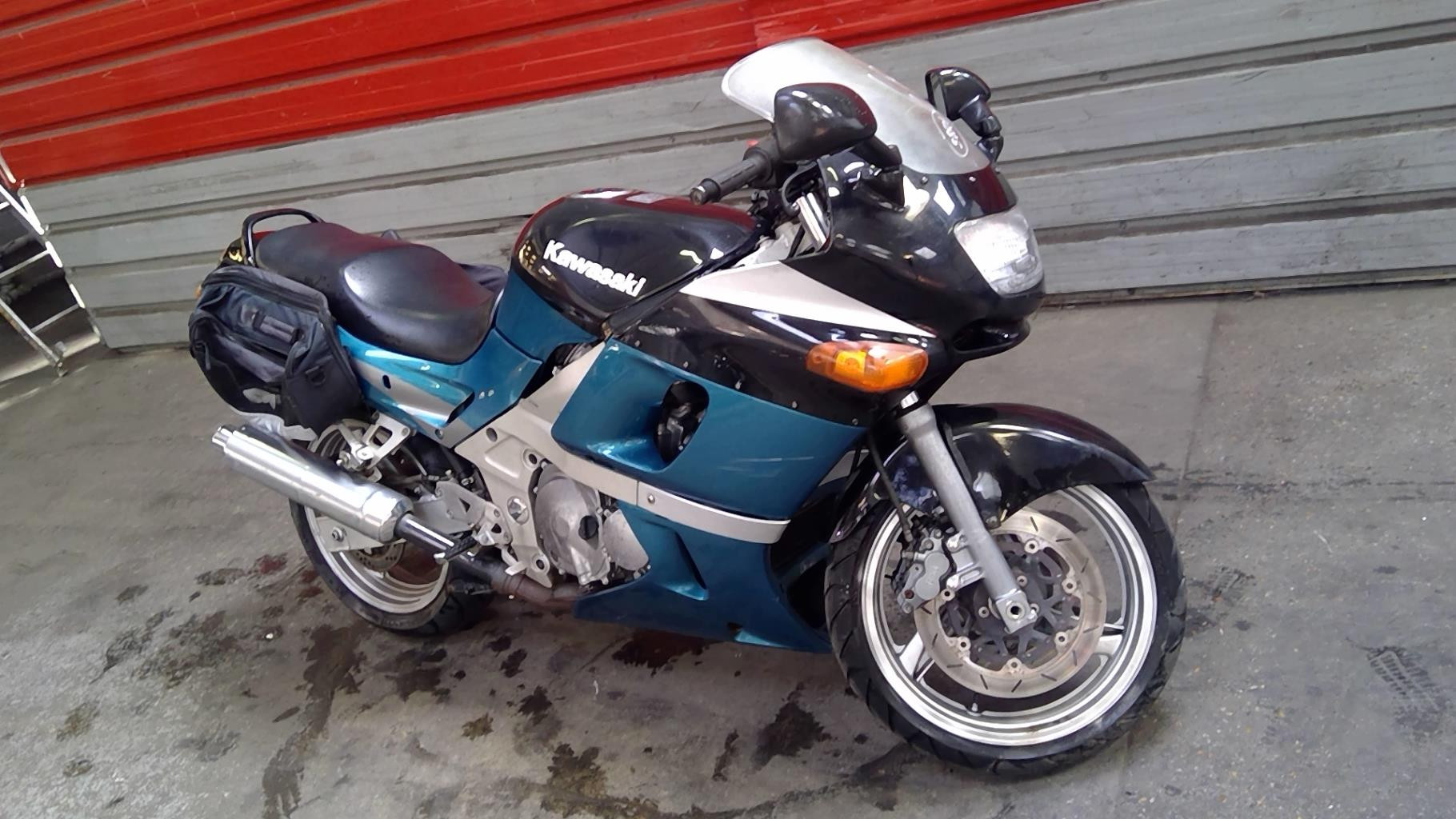 Двигатель zzr 600