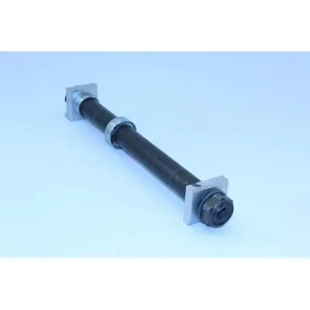 Axe de roue arriere YAMAHA TDM 900 2002 - 2011
