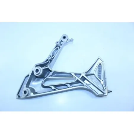 Platine arriere droite HONDA VFR 800 VTEC 2002 - 2013