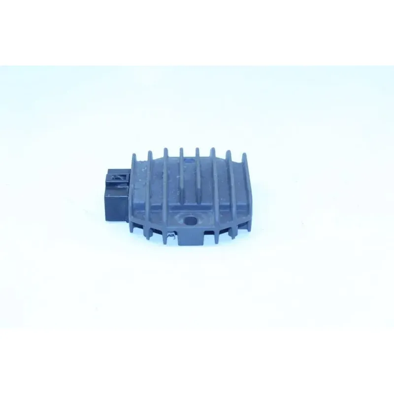 Regulateur charge batterie YAMAHA YPR 125 XMAX 2010 - 2013