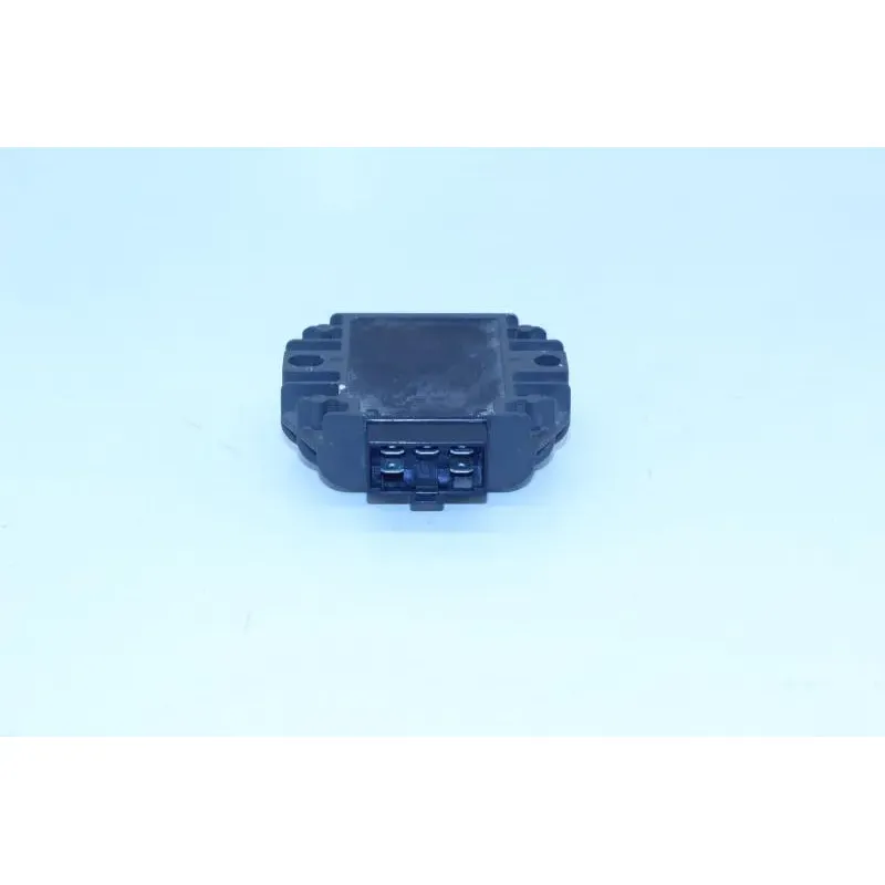 Regulateur charge batterie YAMAHA YPR 125 XMAX 2010 - 2013