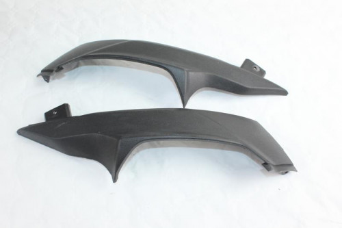 Demi flanc selle PIAGGIO TYPHOON 50 10-16 2 T EURO2
