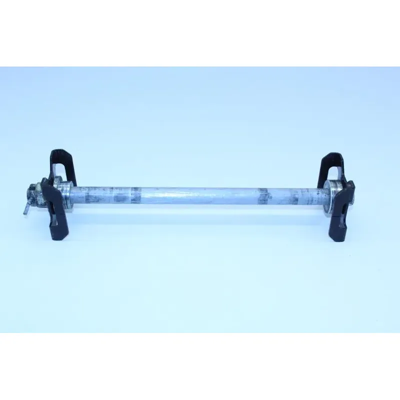 Axe de roue arriere KAWASAKI GPZ 500 1998 - 2000