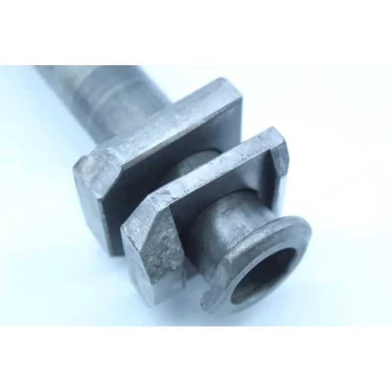 Axe de roue arriere SUZUKI GSXR 600 2001 - 2003