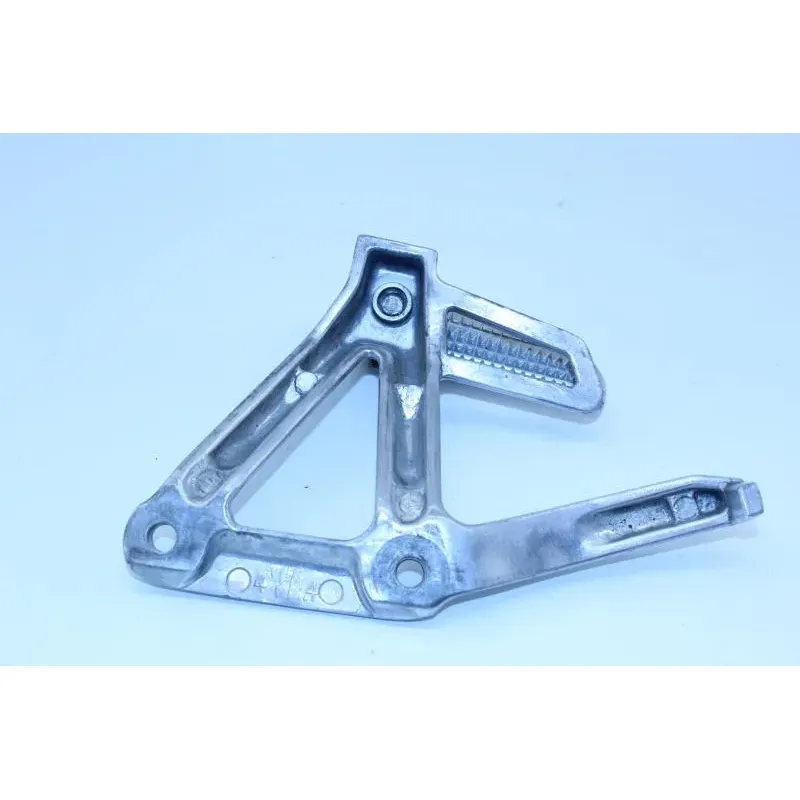 Platine arriere gauche YAMAHA FZS 600 FAZER 1998 - 2001