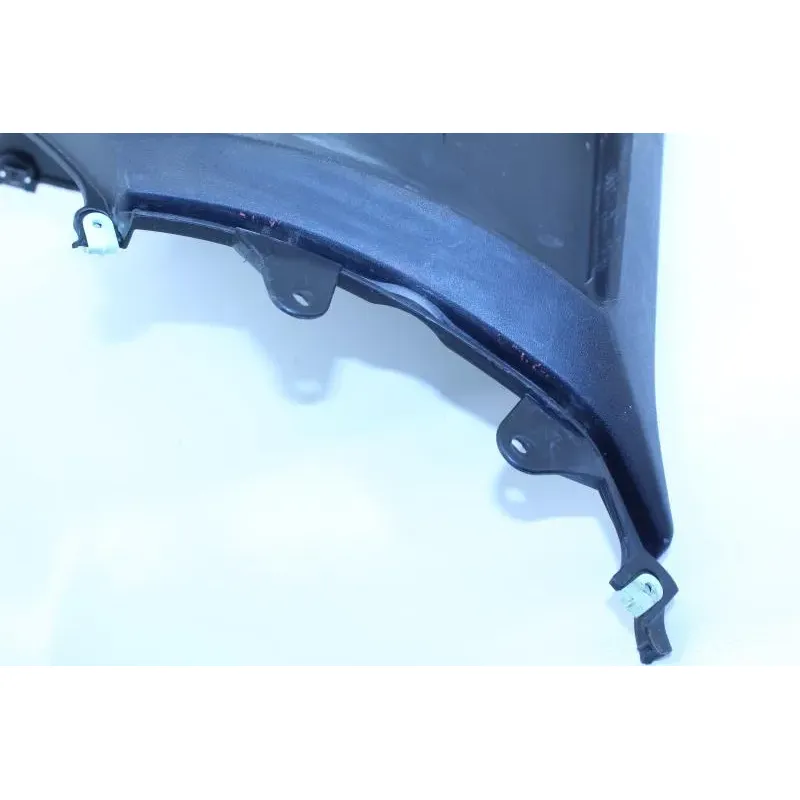 Demi flanc selle droit PEUGEOT KISBEE 50 2011 - 2017