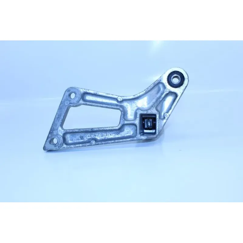 Platine arriere droite SUZUKI GSXF 1100 1988 - 1993