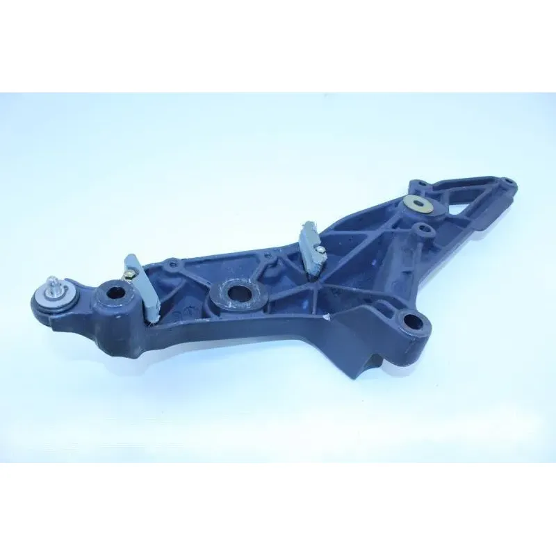 Support moteur gauche MV AGUSTA BRUTALE 910 2007 - 2008