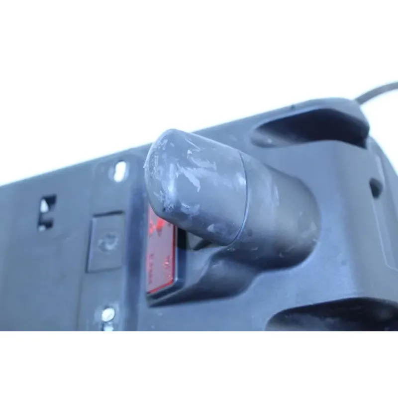 Support de plaque et eclairage YAMAHA YP 125 MAJESTY 2003 - 2006