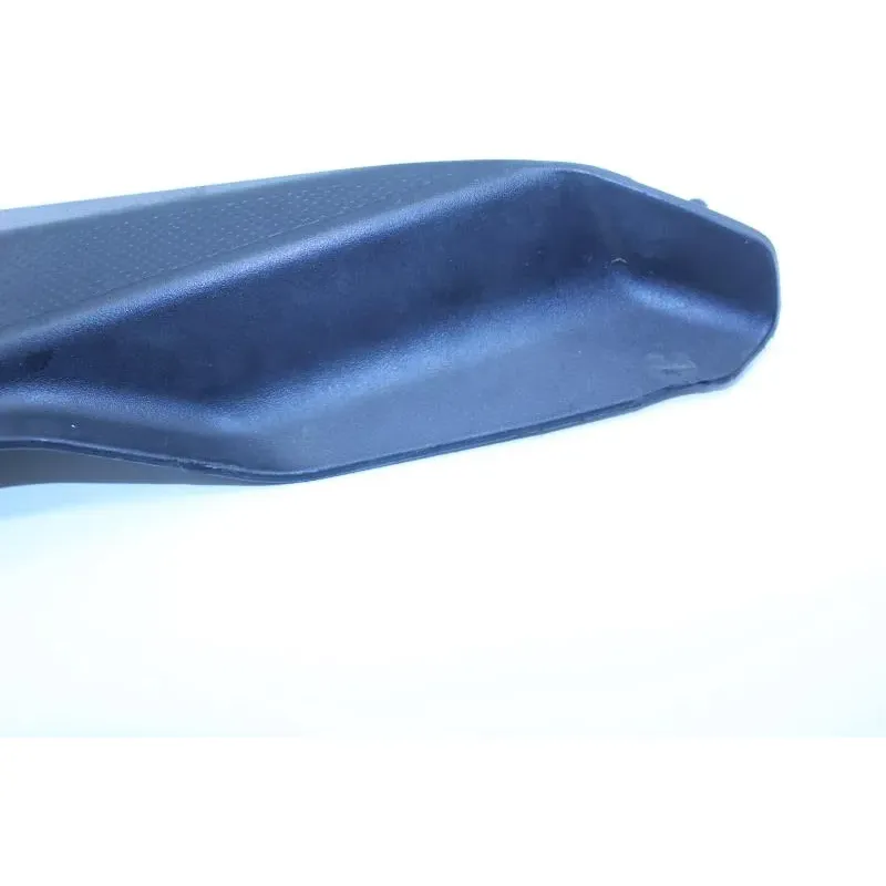Demi flanc selle droit GILERA SMT 50 2012 - 2015