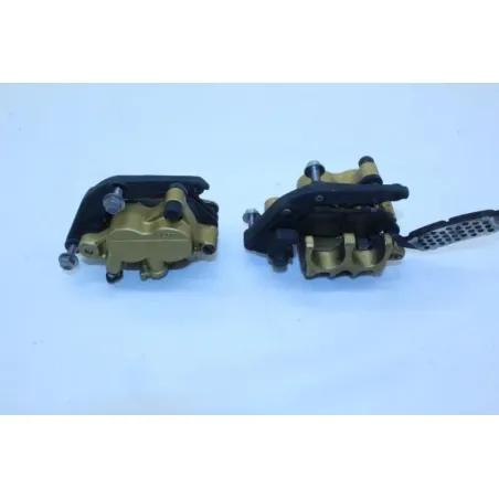 Etrier de frein avant TRIUMPH STREET TRIPLE 675 2007 - 2011