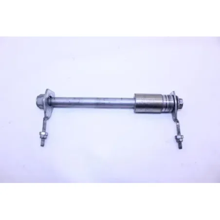 Axe de roue arriere HONDA CG 125 2004 - 2006