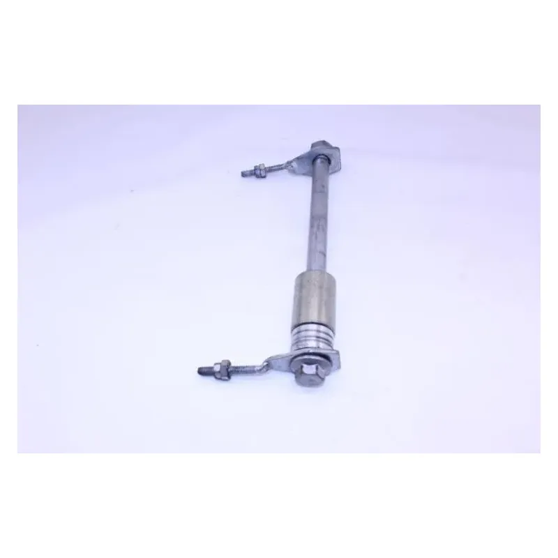 Axe de roue arriere HONDA CG 125 2004 - 2006