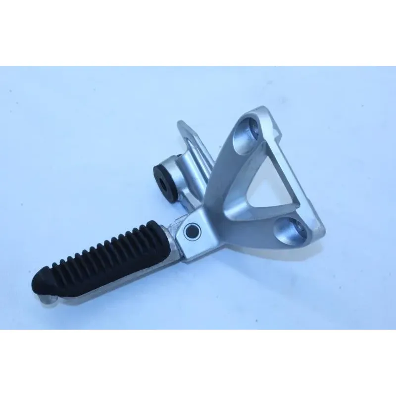Platine arriere droite complete SUZUKI GSXF 750 1998 - 2007