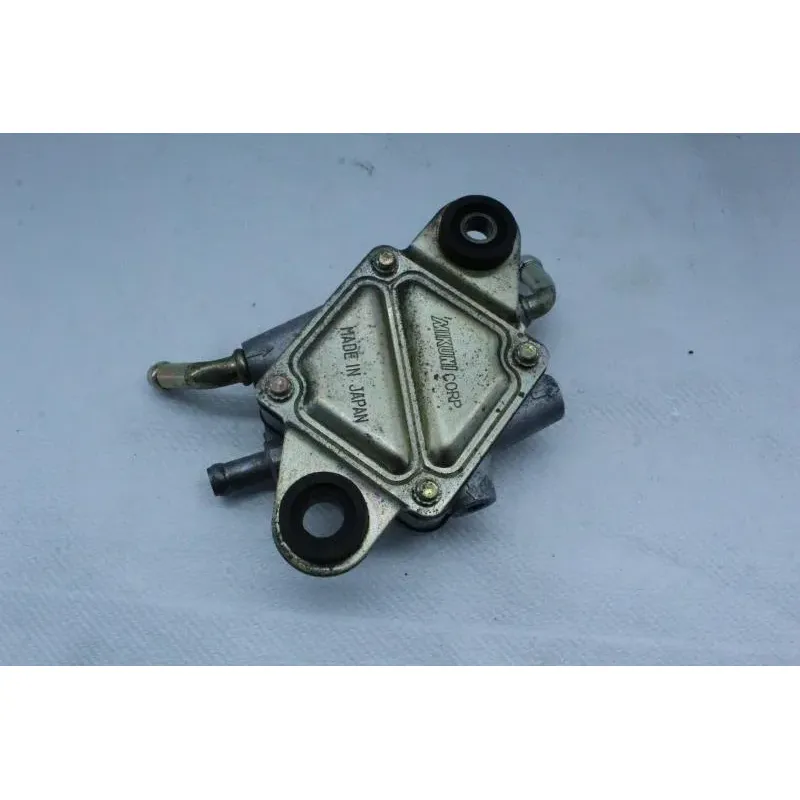 Pompe a essence SUZUKI SV 650 N 1998 - 2002