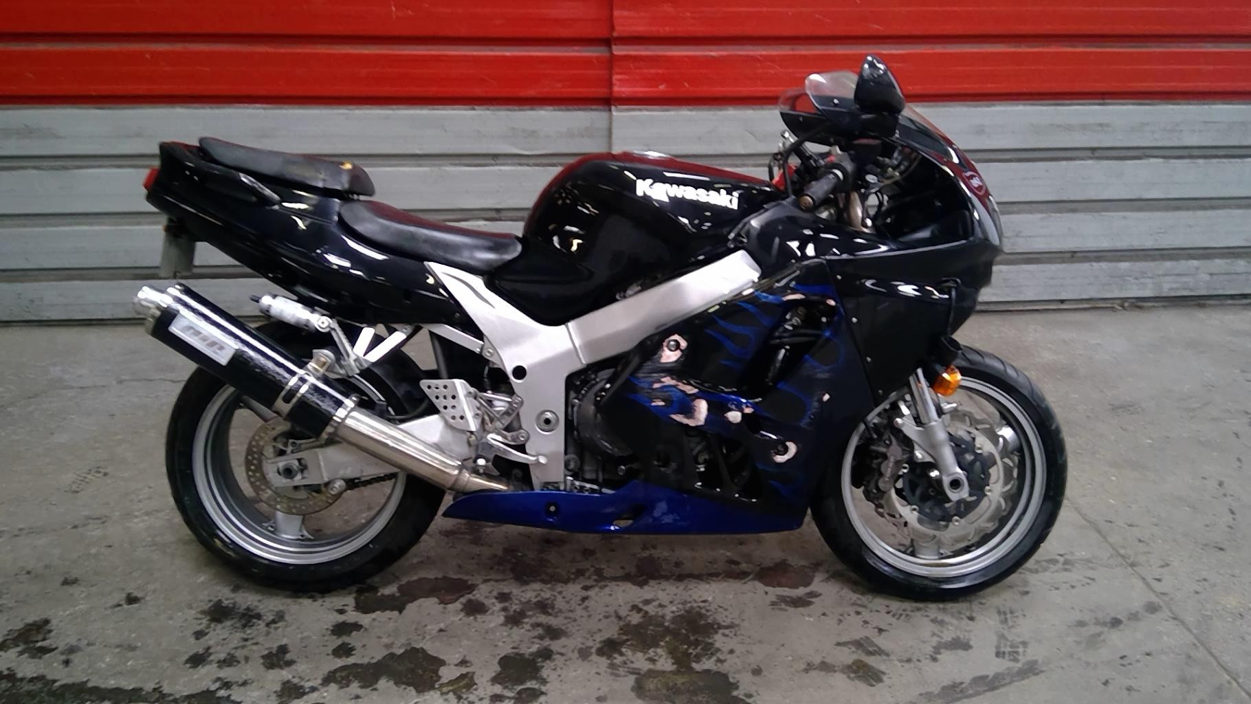 kawasaki zx9 2000