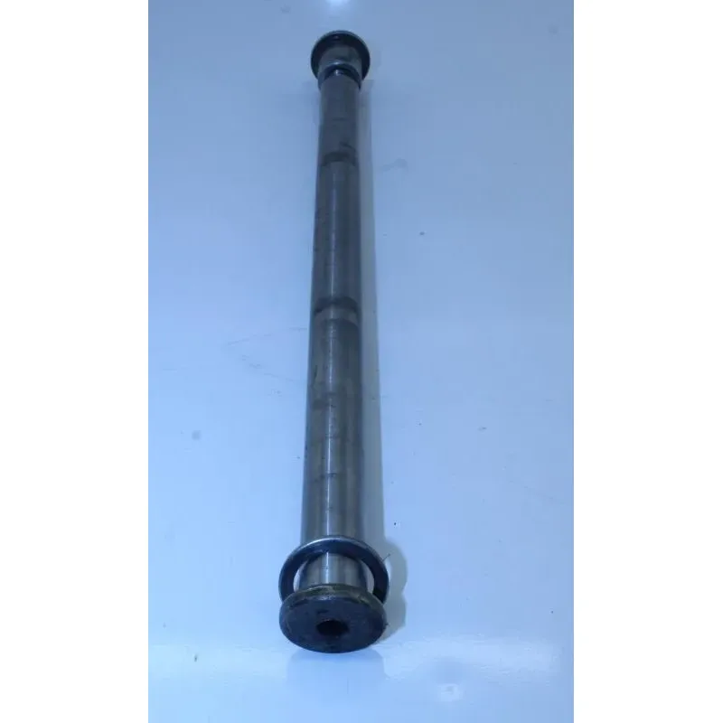 Axe de roue arriere KAWASAKI ZX10 1000 TOMCAT 1988 - 1990