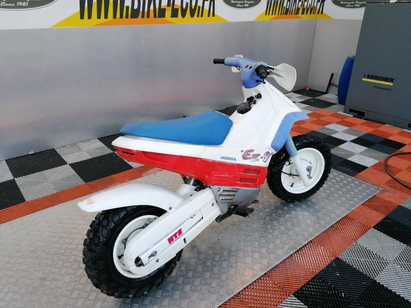 Honda ez 9