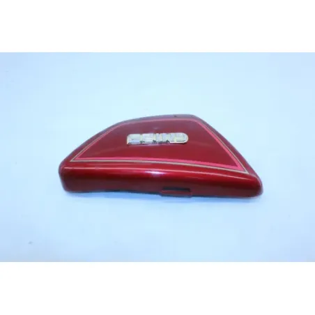 Demi flanc selle gauche SUZUKI GN 125 1982 - 1996