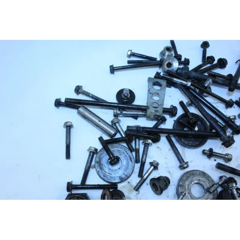 Kit visserie SUZUKI GSX 750 1983 - 1987