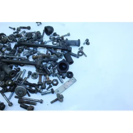 Kit visserie SUZUKI GSX 750 1983 - 1987