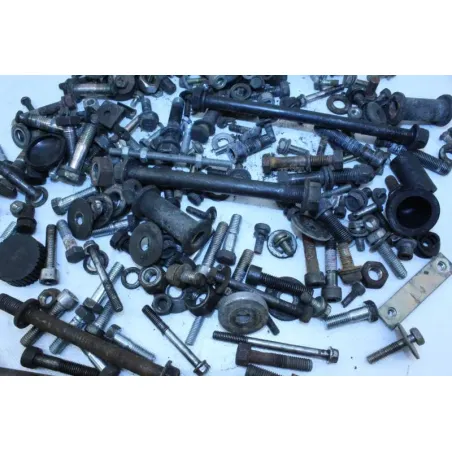 Kit visserie SUZUKI GSX 750 1983 - 1987