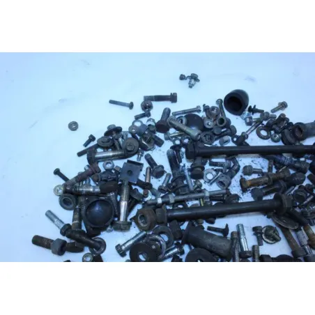 Kit visserie SUZUKI GSX 750 1983 - 1987