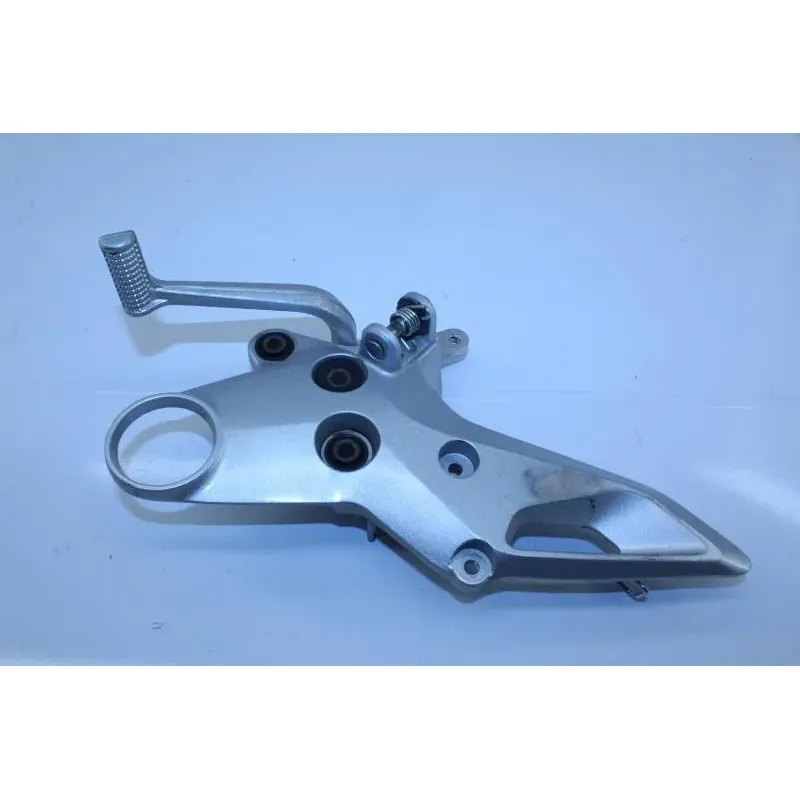 Platine avant droite SUZUKI GSX 1300 BKING 2008 - 2012