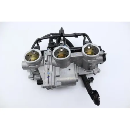 Rampe d'injection TRIUMPH STREET TRIPLE 765 RS ABS 2023 - 2024