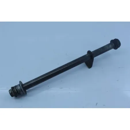 Axe de roue arriere HONDA CBF 500 2004 - 2007