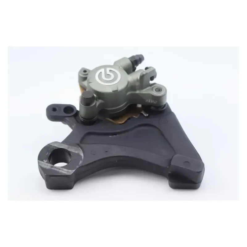 Etrier de frein arriere TRIUMPH STREET TRIPLE 765 RS ABS 2023 - 2024