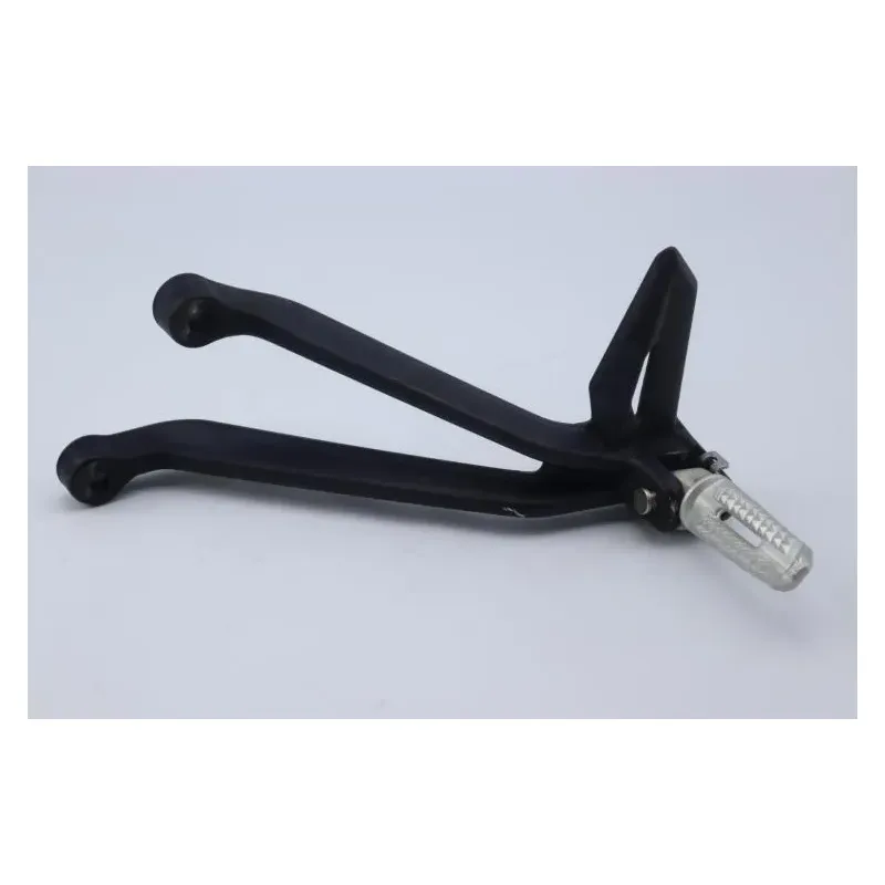 Platine arriere gauche TRIUMPH STREET TRIPLE 765 RS ABS 2023 - 2024