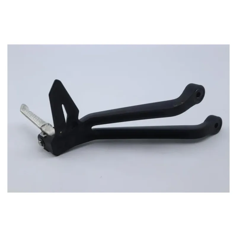Platine arriere gauche TRIUMPH STREET TRIPLE 765 RS ABS 2023 - 2024