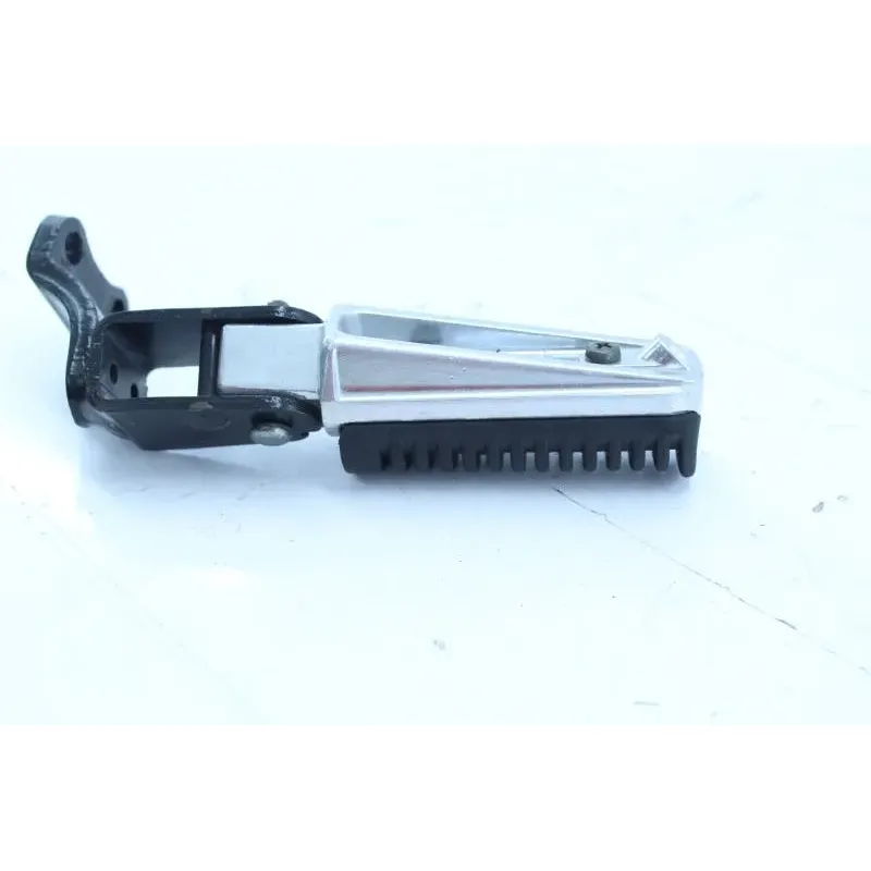Repose pieds arriere droit YAMAHA YPR 125 XMAX 2006 - 2009