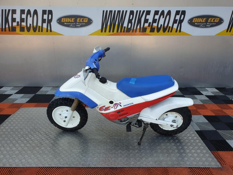 Honda ez 9