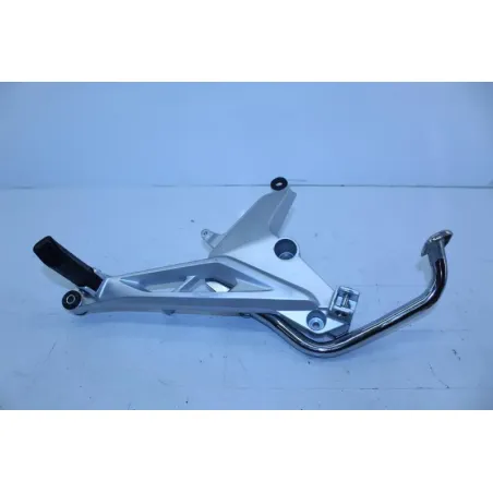Platine avant droite HONDA CBF 125 2015 - 2019